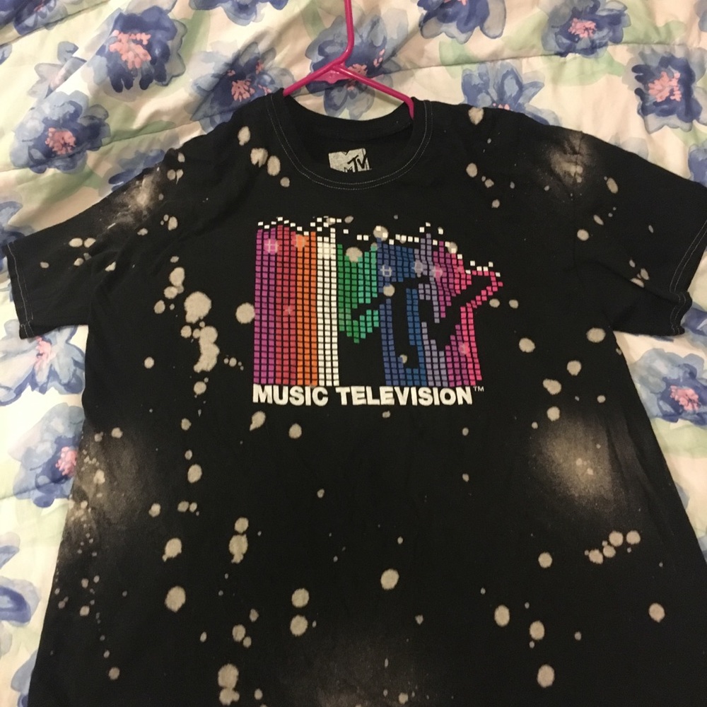 MTV T-shirt